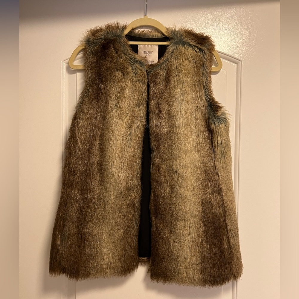 Zara faux fur vest